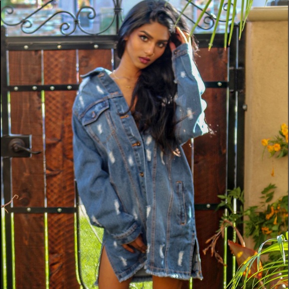 Oversized denim ripped jacket - Picture 3 of 6